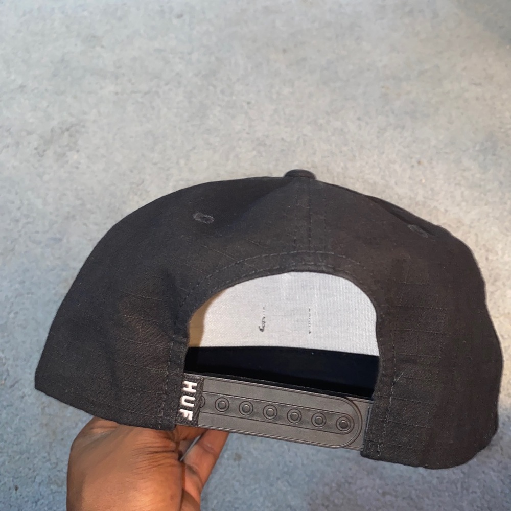 Huf Essentials Box Snapback Cap - image 2